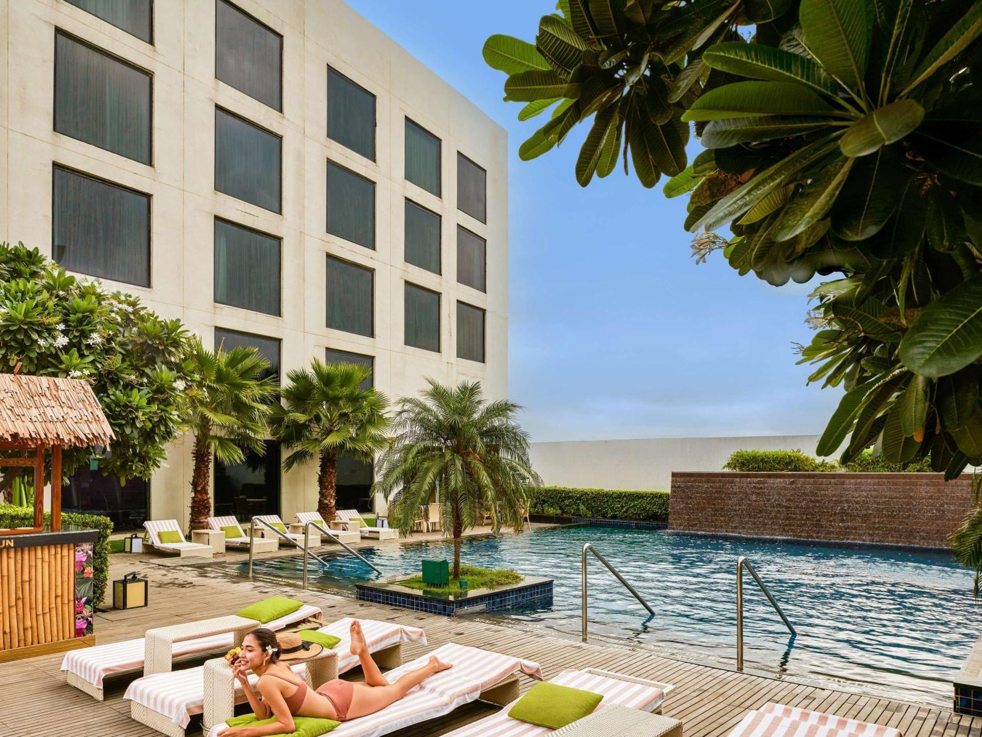 Pullman New Delhi Aerocity Exterior foto The Park, New Delhi