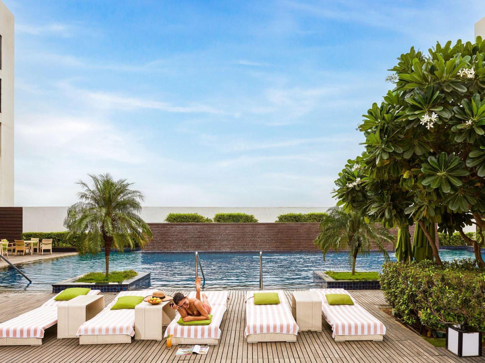 Pullman New Delhi Aerocity Exterior foto The Park, New Delhi