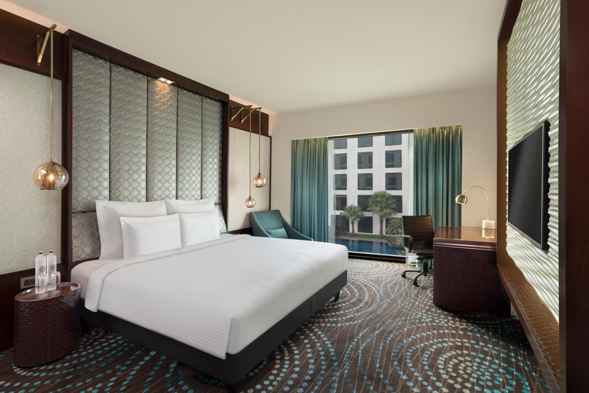 Pullman New Delhi Aerocity Exterior foto Deluxe Room