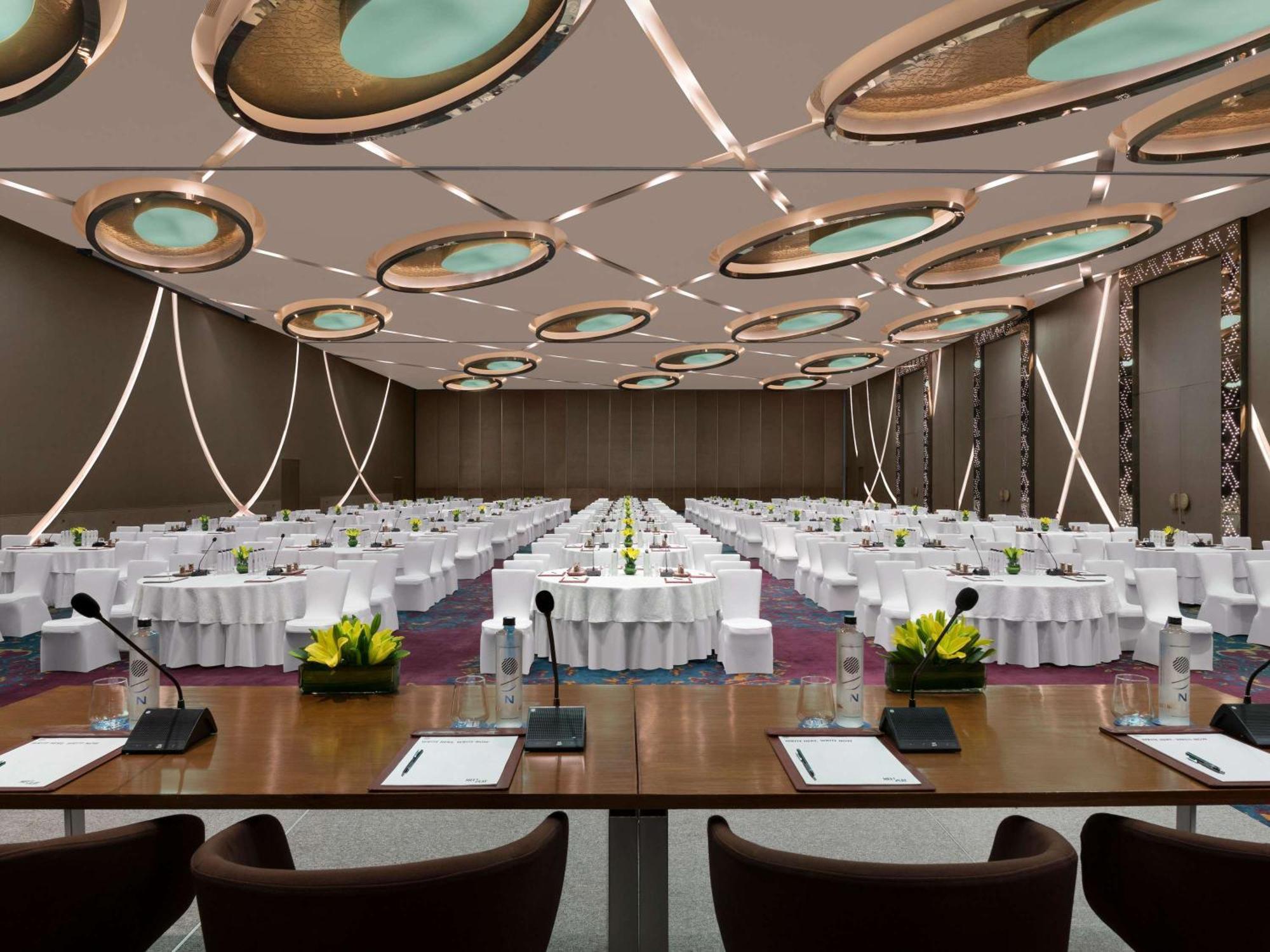 Pullman New Delhi Aerocity Exterior foto